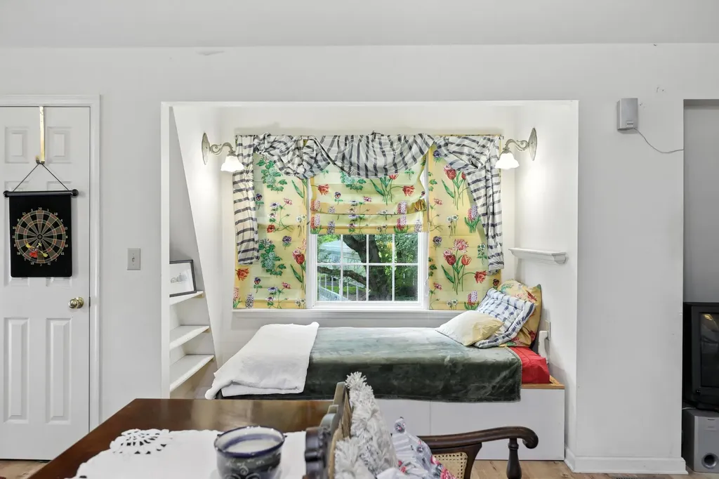 104 College Street W Bridgewater VA 22812