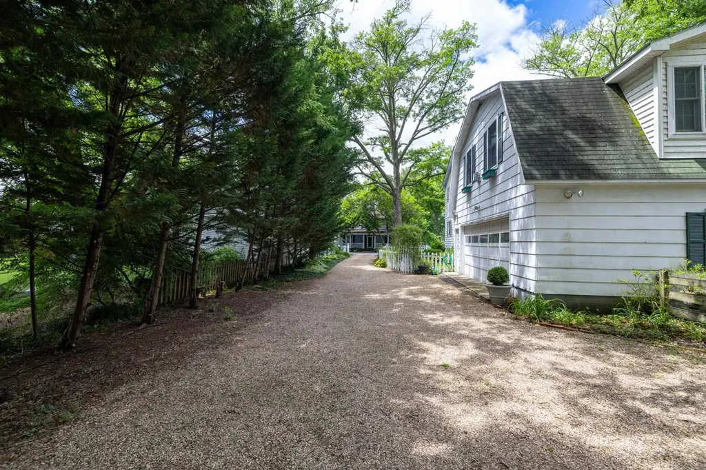 104 College Street W Bridgewater VA 22812