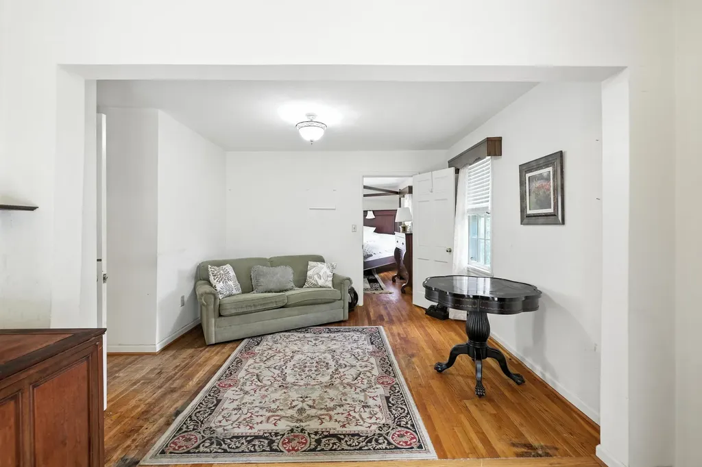 104 College Street W Bridgewater VA 22812