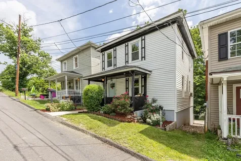 215 Richardson Street Staunton VA 24401