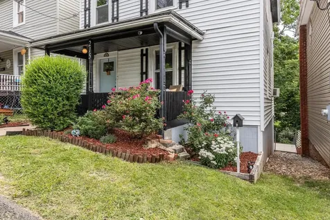 215 Richardson Street Staunton VA 24401
