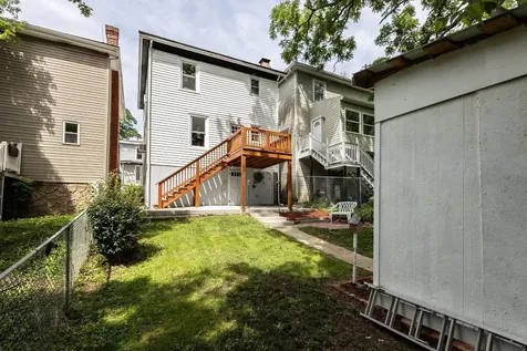215 Richardson Street Staunton VA 24401