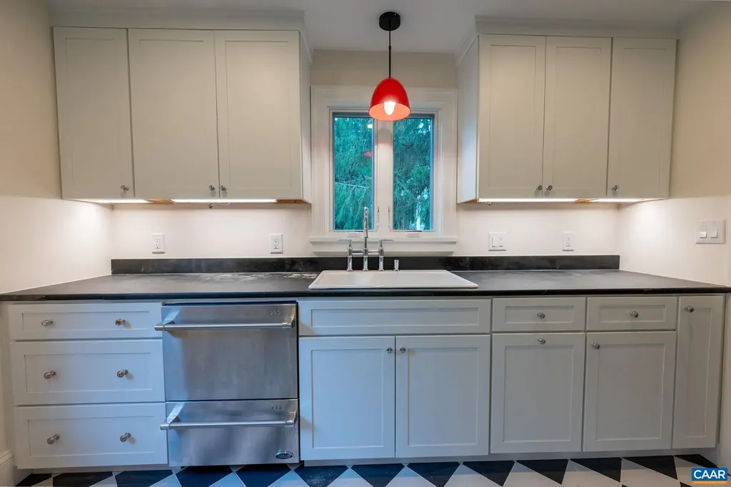 306 13th Street NE Charlottesville VA 22902