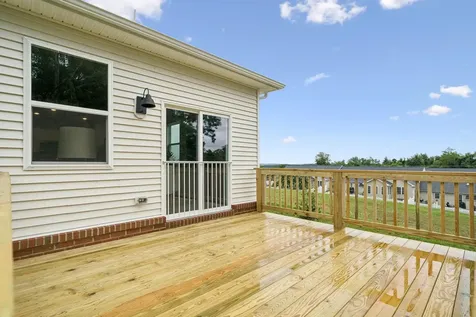 9 River Oak Drive Staunton VA 24401