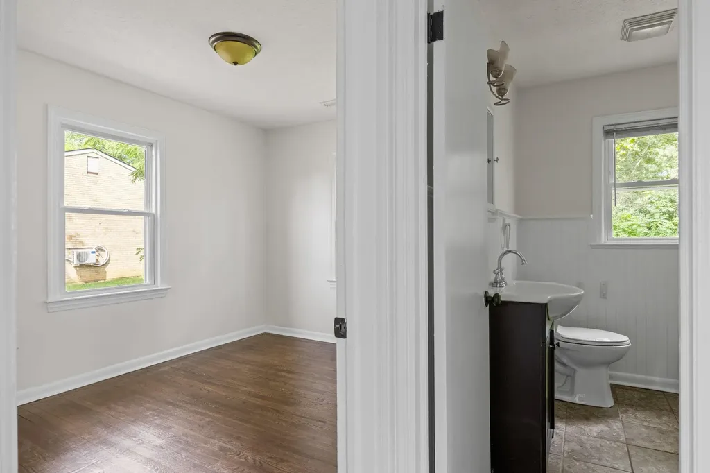 111 Church Street Broadway VA 22815