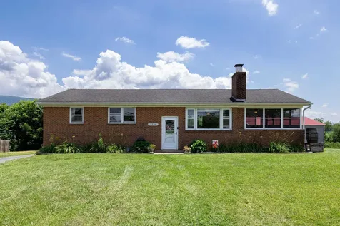 5226 Dogwood Drive Mt Jackson VA 22842
