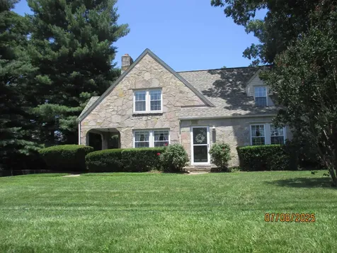 835 Rosser Avenue Waynesboro VA 22980