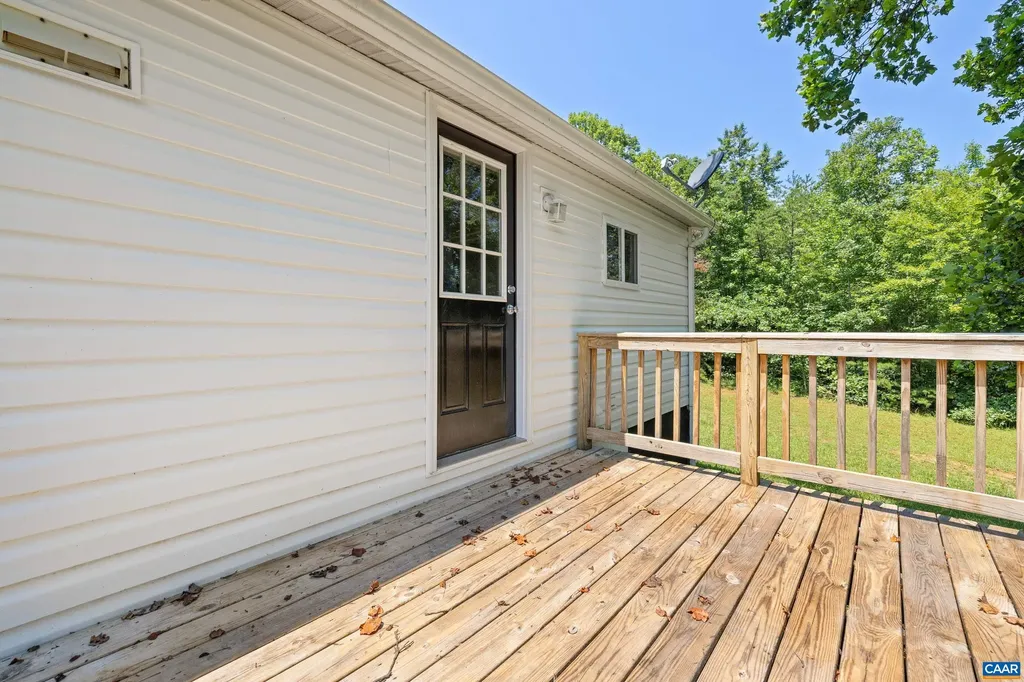 5998 Community House Road Columbia VA 23038