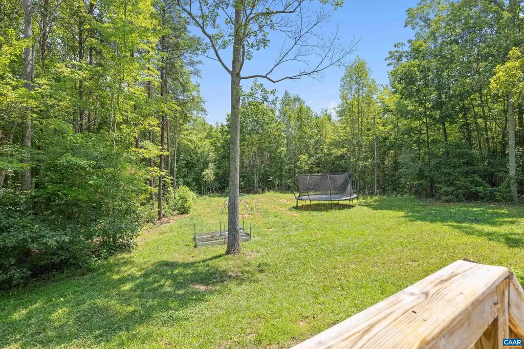 5998 Community House Road Columbia VA 23038