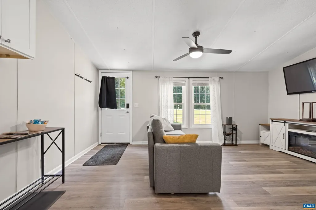 5998 Community House Road Columbia VA 23038