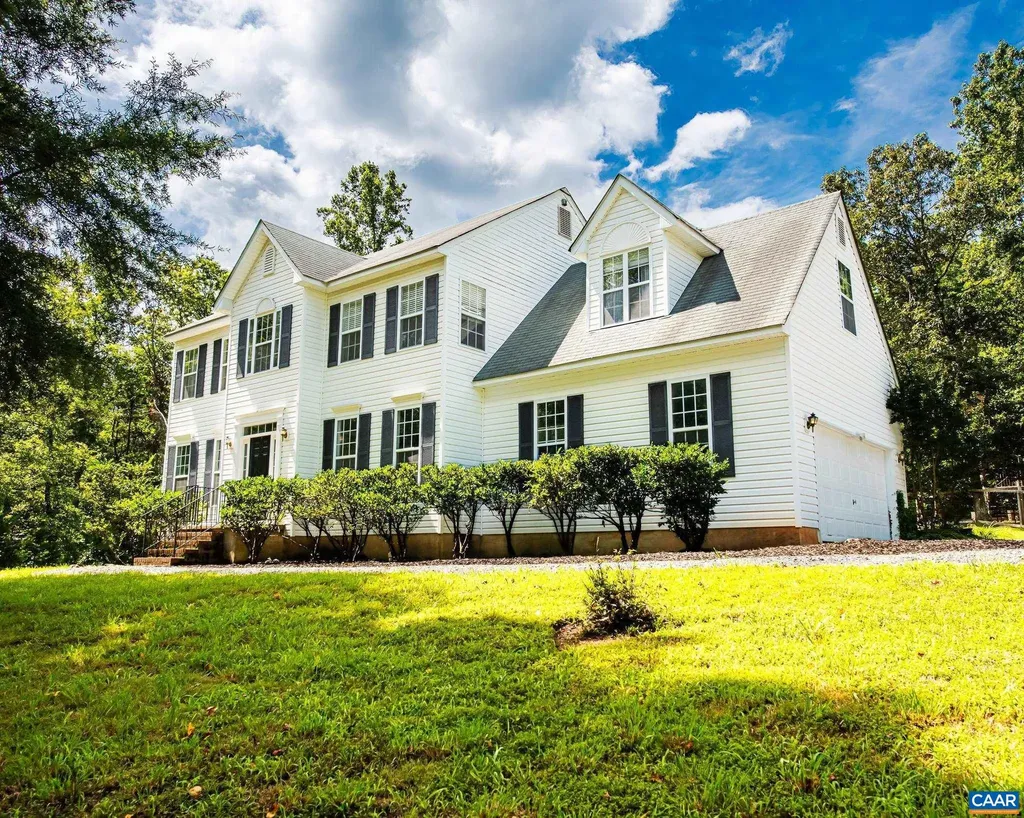 571 Paradise Lane Gordonsville VA 22942