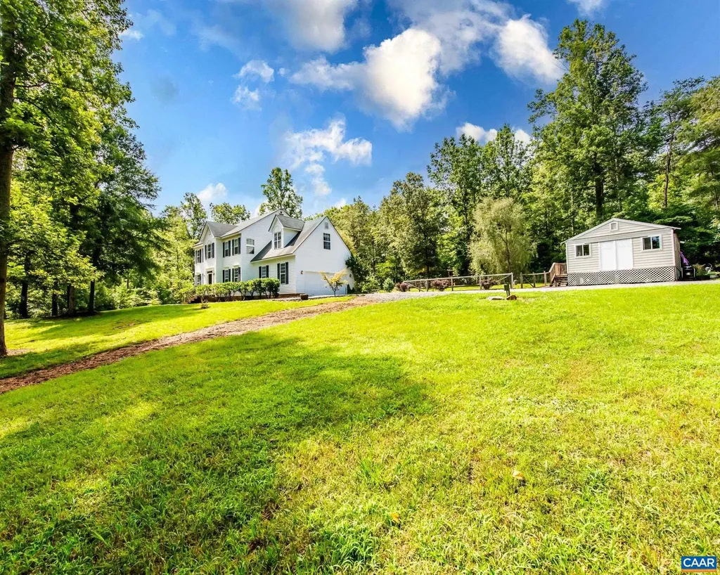 571 Paradise Lane Gordonsville VA 22942