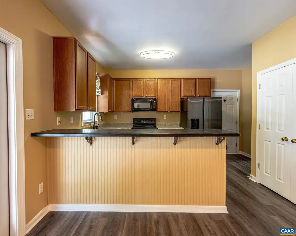 571 Paradise Lane Gordonsville VA 22942