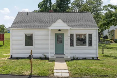 104 East Avenue Staunton VA 24401