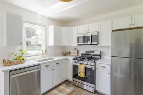 104 East Avenue Staunton VA 24401
