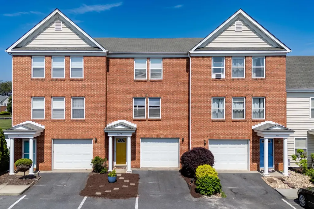 1279 Old Richmond Circle Harrisonburg VA 22802