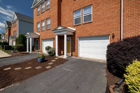 1279 Old Richmond Circle Harrisonburg VA 22802