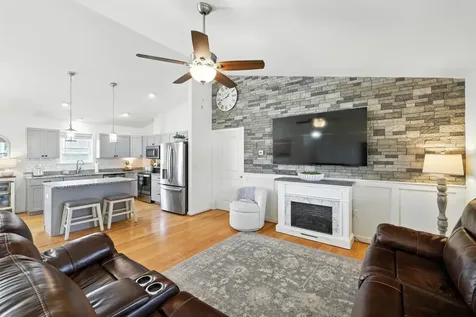 250 Fairview Road Luray VA 22835