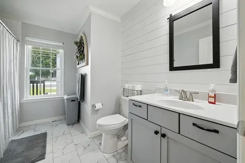 250 Fairview Road Luray VA 22835