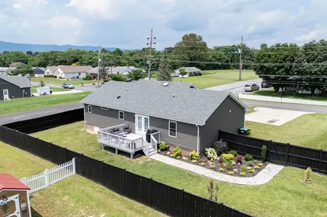 250 Fairview Road Luray VA 22835