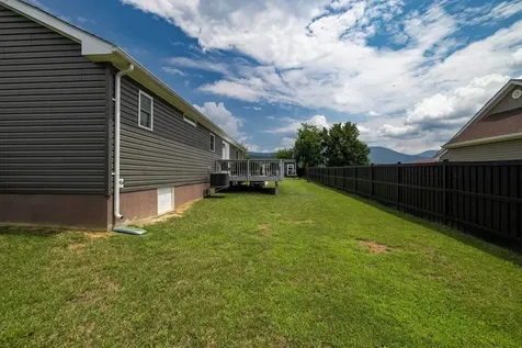 250 Fairview Road Luray VA 22835