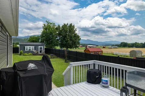 250 Fairview Road Luray VA 22835