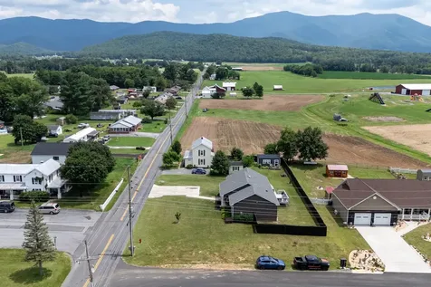 250 Fairview Road Luray VA 22835