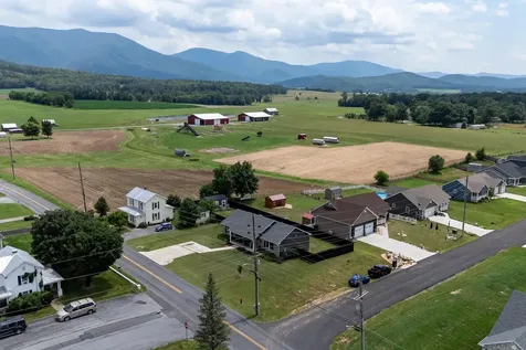 250 Fairview Road Luray VA 22835