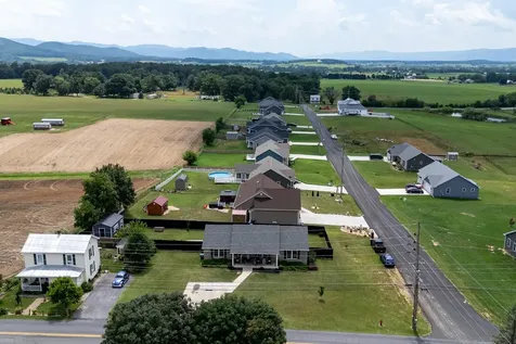 250 Fairview Road Luray VA 22835