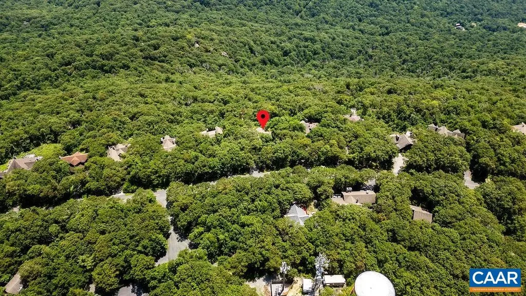 788 Devils Knob Loop Roseland VA 22967