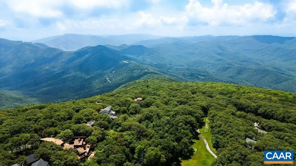 788 Devils Knob Loop Roseland VA 22967