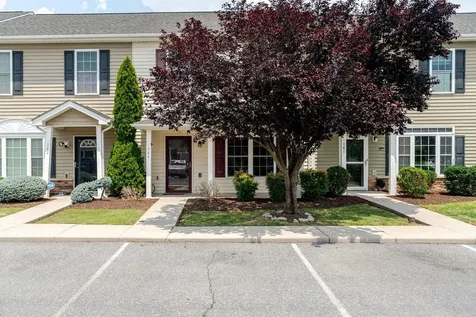 1084 Cherrybrook Drive Harrisonburg VA 22802