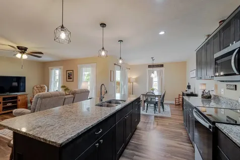 375 Mesa Court Broadway VA 22815