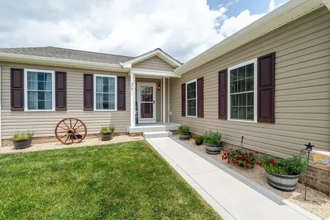 375 Mesa Court Broadway VA 22815