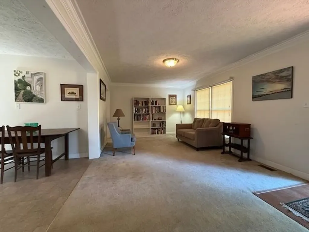 1909 Lakeshore Drive S Louisa VA 23093