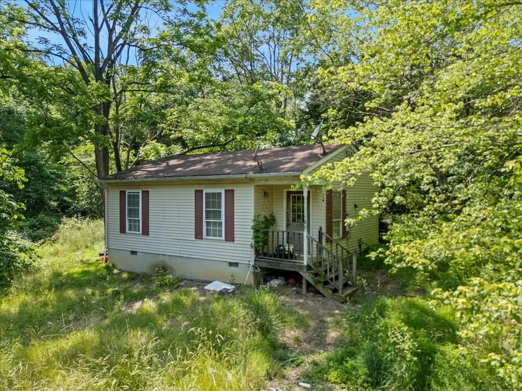 114 Sunrise View Stanardsville VA 22973