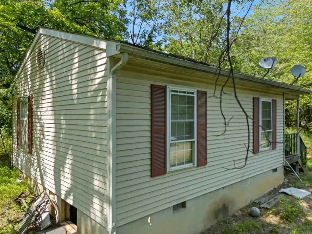 114 Sunrise View Stanardsville VA 22973