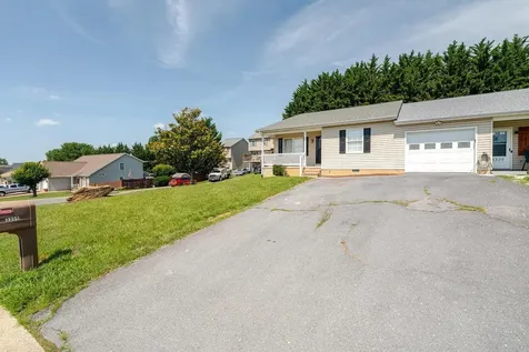 3355 Dawn Drive Harrisonburg VA 22801