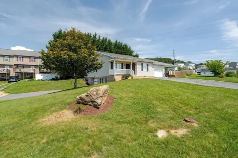 3355 Dawn Drive Harrisonburg VA 22801