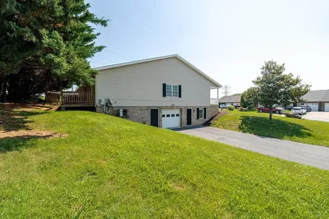 3355 Dawn Drive Harrisonburg VA 22801