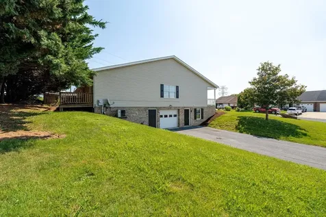 3355 Dawn Drive Harrisonburg VA 22801