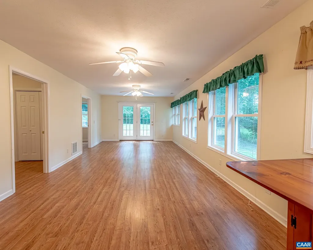 2011 Lakeshore Drive S Louisa VA 23093