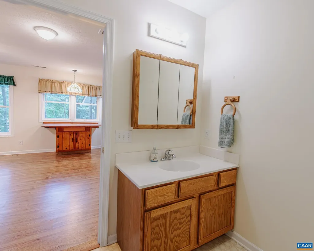 2011 Lakeshore Drive S Louisa VA 23093