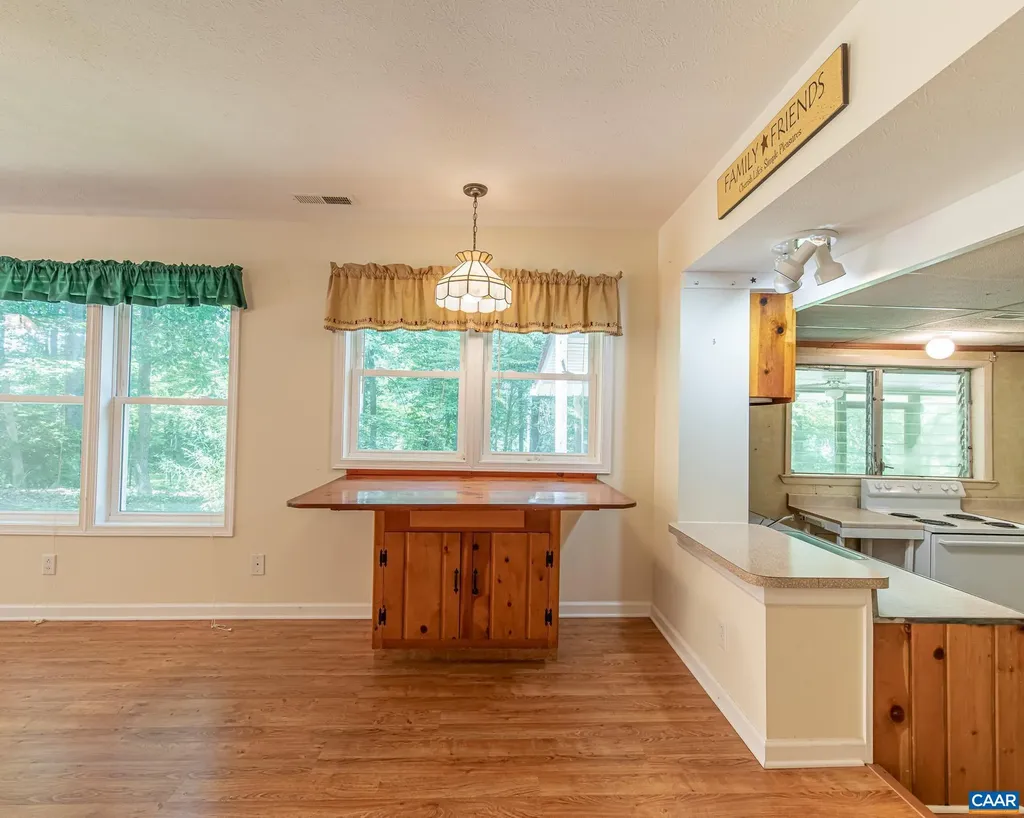 2011 Lakeshore Drive S Louisa VA 23093