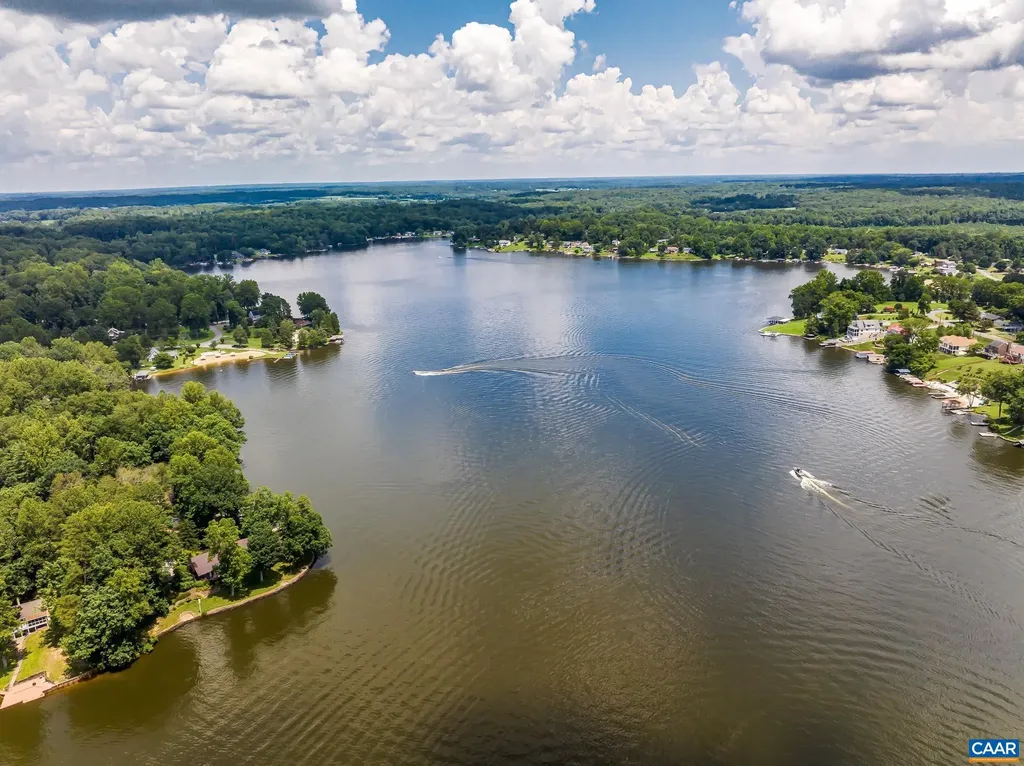 2011 Lakeshore Drive S Louisa VA 23093