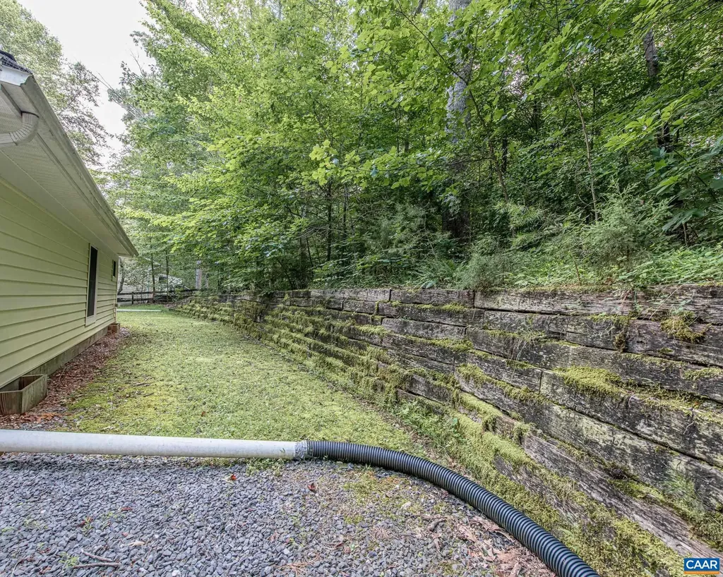 2011 Lakeshore Drive S Louisa VA 23093