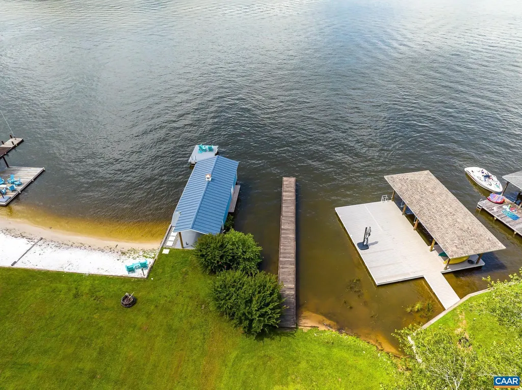 2011 Lakeshore Drive S Louisa VA 23093