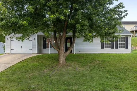 302 Lancelot Lane Staunton VA 24401