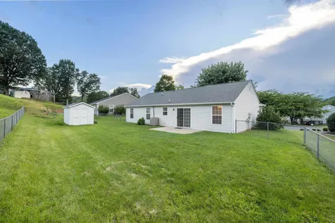302 Lancelot Lane Staunton VA 24401