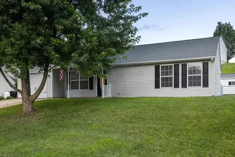 302 Lancelot Lane Staunton VA 24401